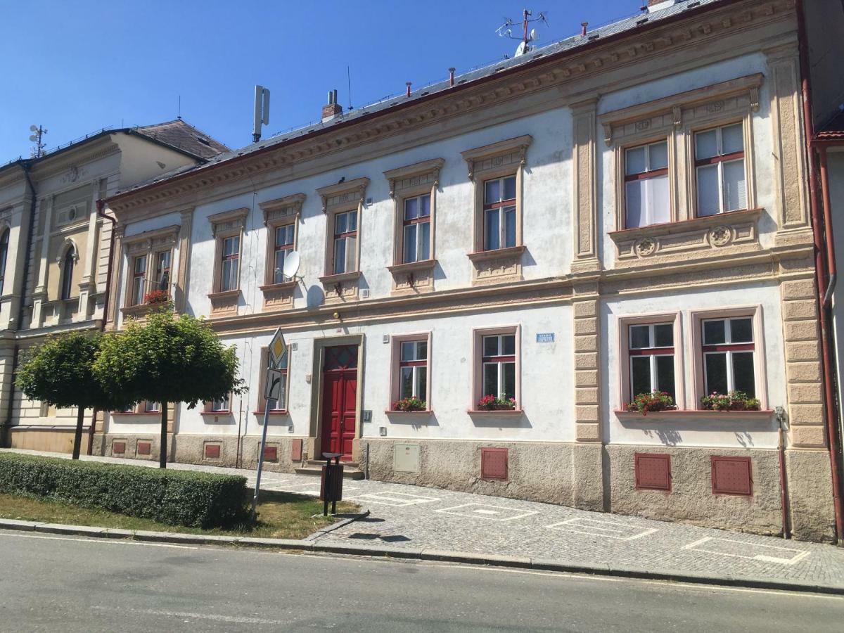 Apartmam Na Namesti II Opocno Экстерьер фото